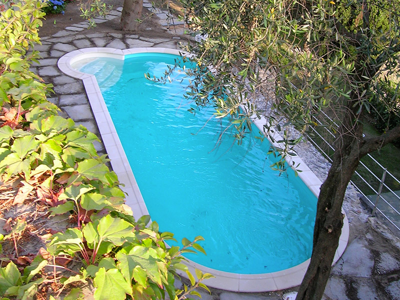 piscines ovales Ilona avec escalier Paso waterair GGILPRO Liège, Verviers, Eupen