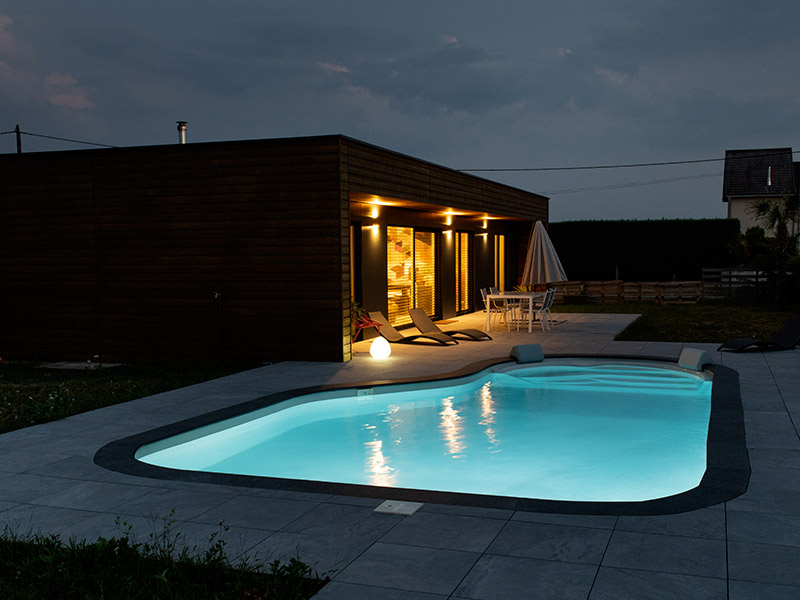 piscine forme rectangle Maria avec escalier Pacio waterair GGILPRO