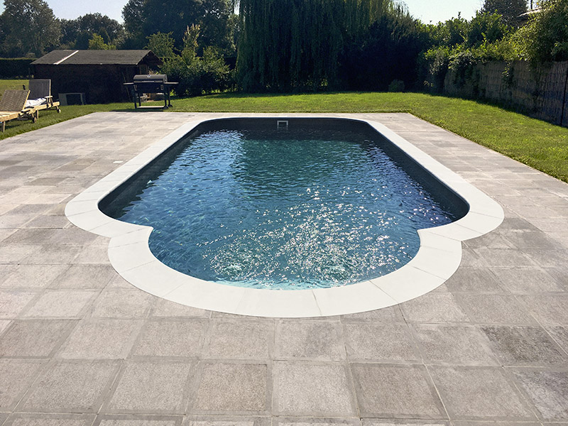 piscine Romy avec escalier Welcome forme rectangle waterair GGILPRO