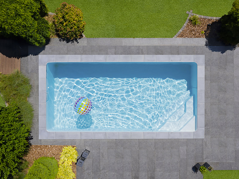 piscine Tina avec escalier Square forme rectangle waterair GGILPRO